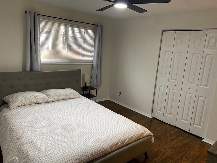Bedroom 2 - Ground level - Queen Size Bed
