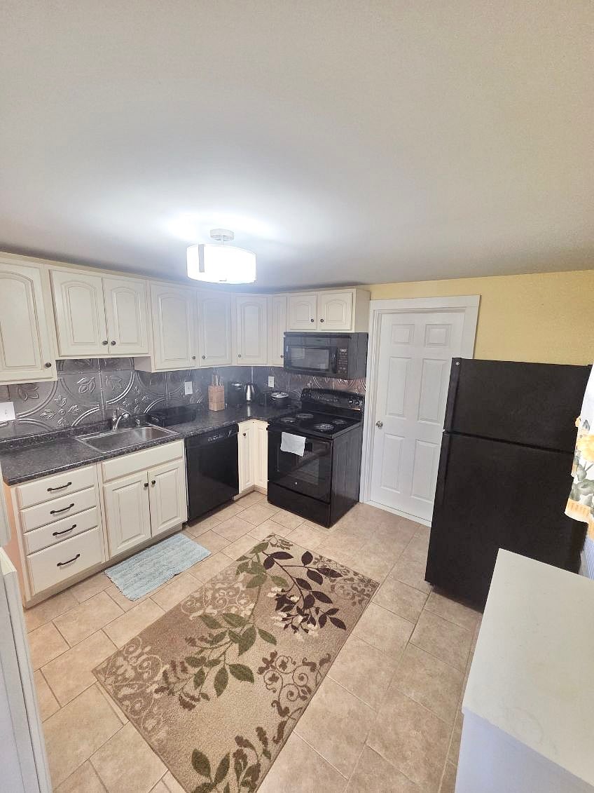 Furnished Finder property 950057_1 photo 23