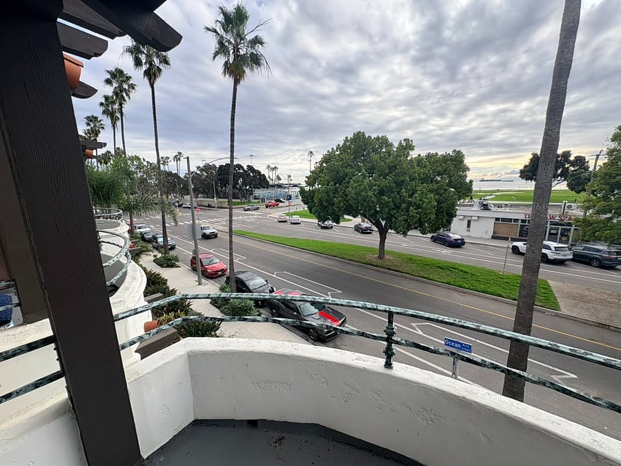 3rd Floor balcony