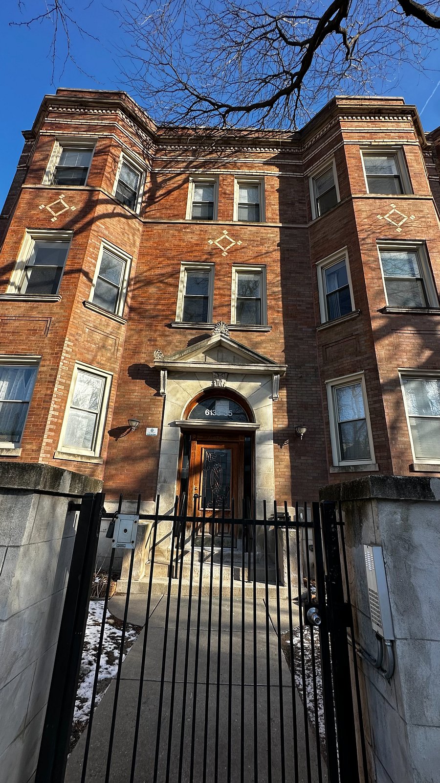 Building Facade.
Built in 1908.
