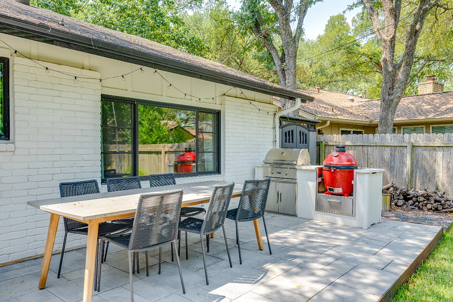 Outdoor Patio and Grill Center
