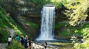 At Minnehaha Falls, you can hang out or have a picnic while soaking in the beauty of the cascading water. Don't have time to put a picnic together? The amazing Sea Salt restaurant is right next door!