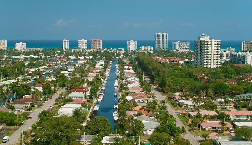 Easily walk or pedal to the scenic Intracoastal canal