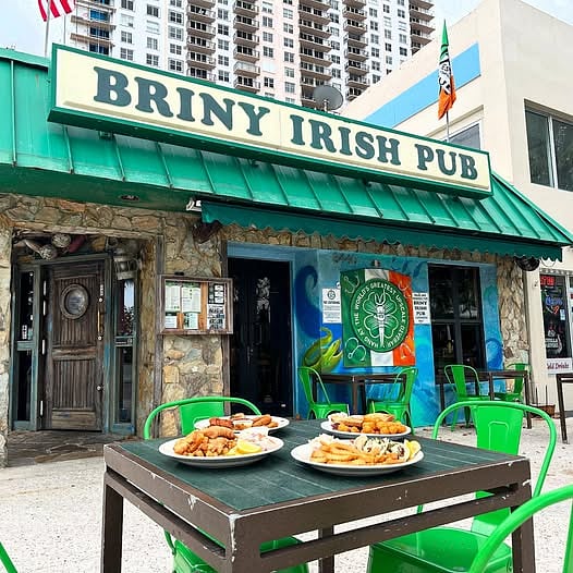 Pompano's friendly Irish pub shows all the games