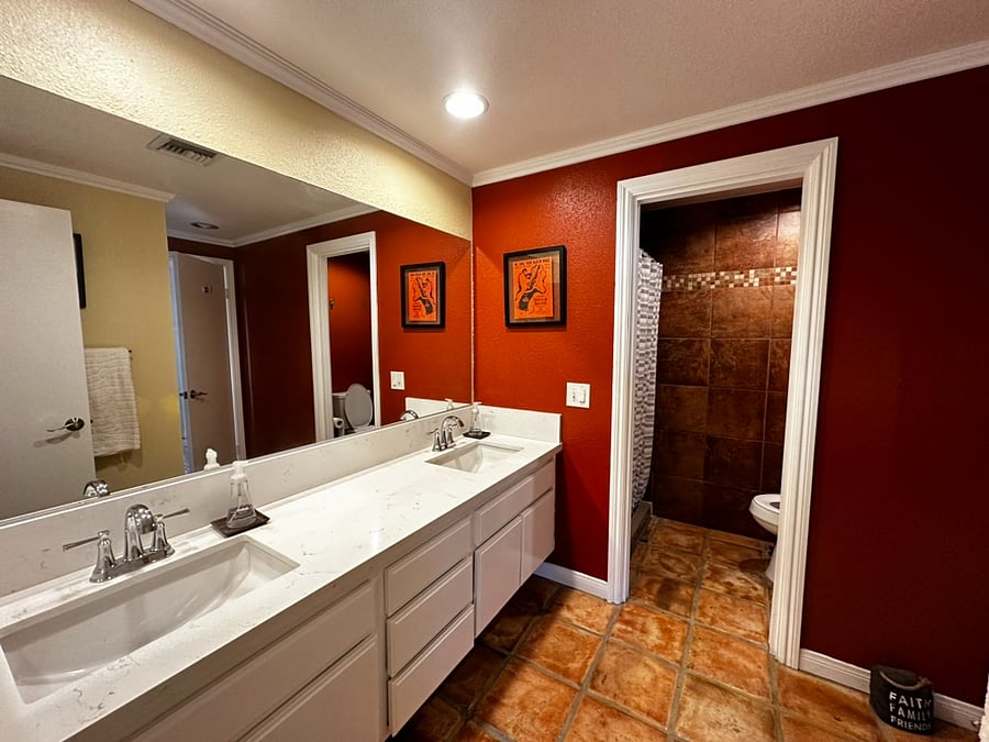 Main floor Ensuite (accessible to main floor master, and open to main area of unit)