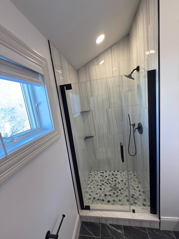 Primary Bedroom En Suite Bath