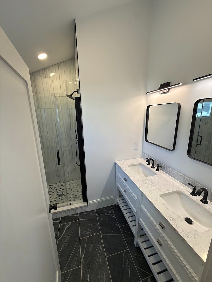 Primary Bedroom En Suite Bath
