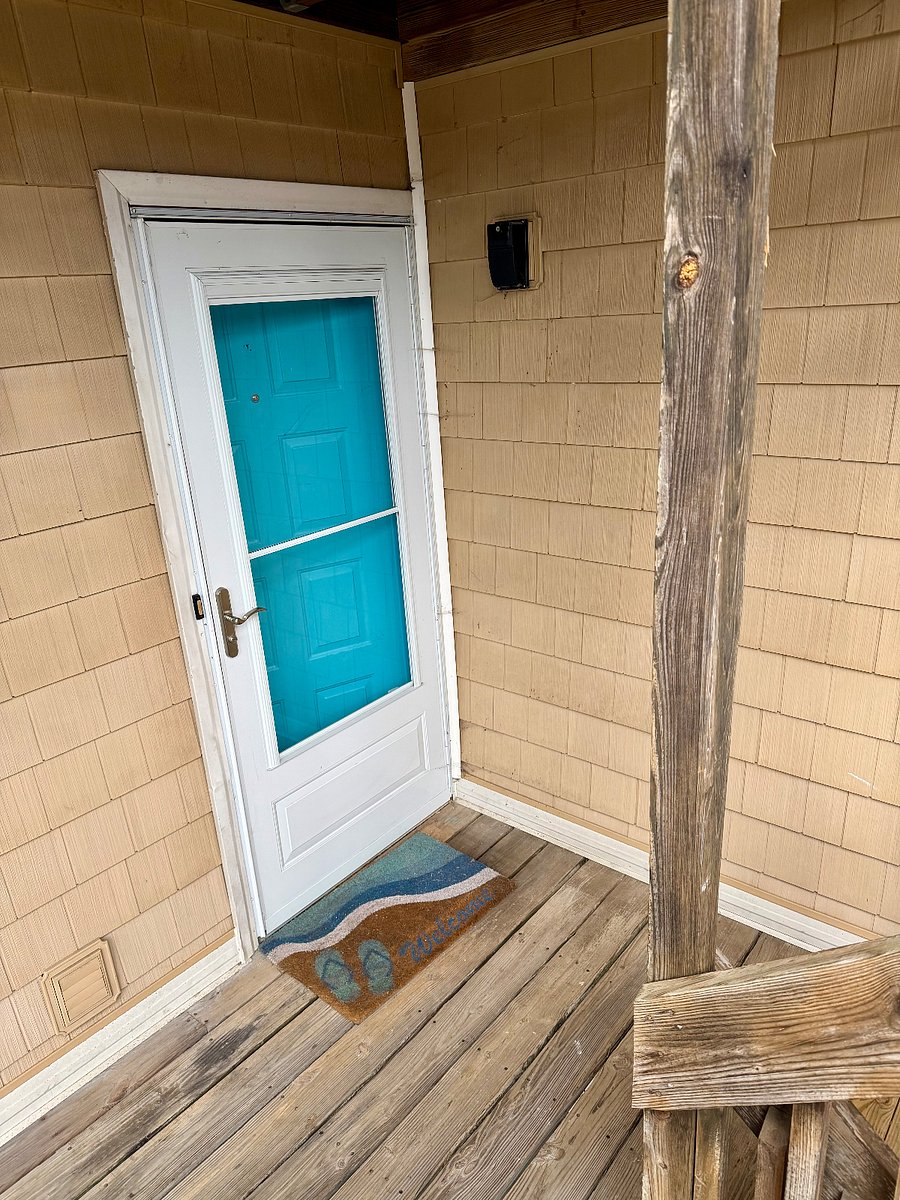 Front door - Private access -- NOT shared.