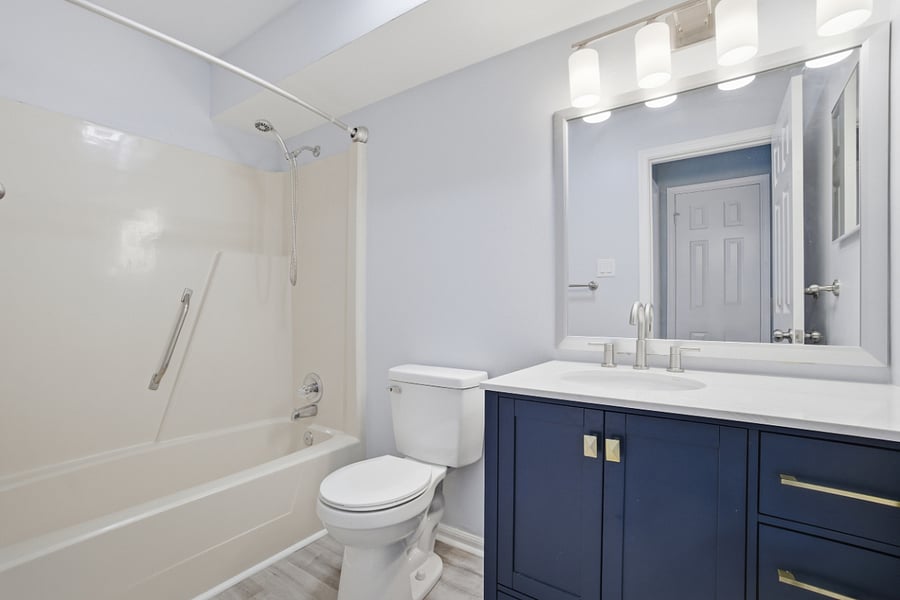 Second Bedroom Full bathroom