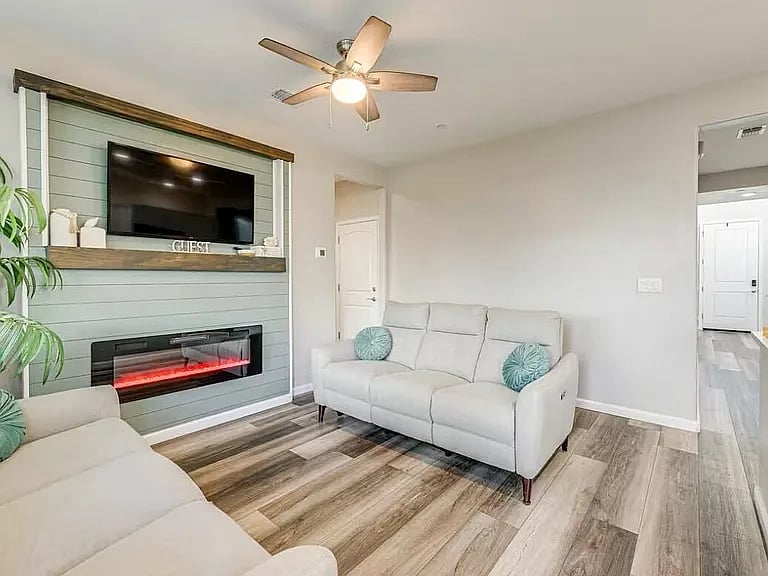Furnished Finder property 950550_1 photo 9