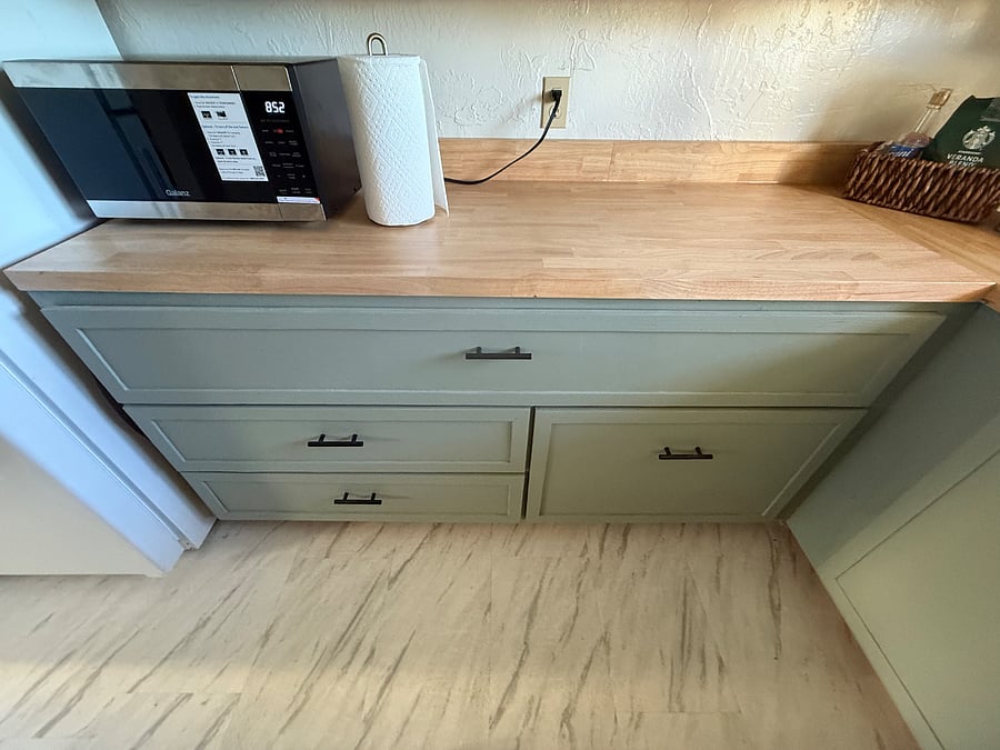 Microwave & counter space