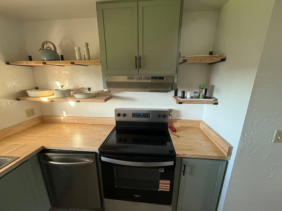 Stove & dishwasher