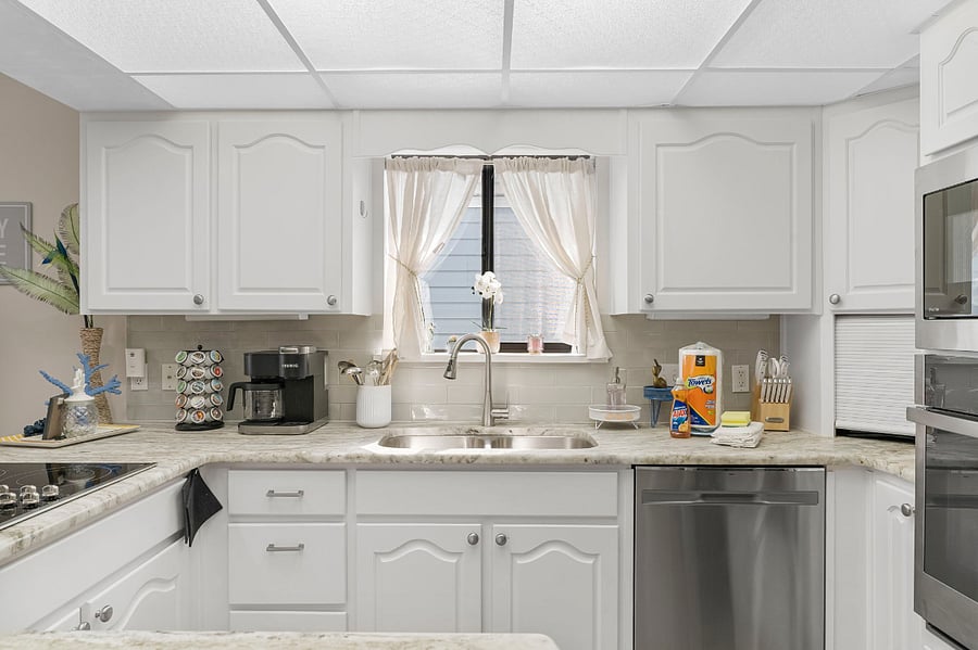 Bright and airy kitchen