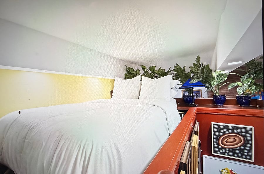 The ceiling height is 59, and everyone who has stayed hereincluding a guest who is 62has said it was incredibly comfortable and that they had some of the deepest, best sleep theyve ever experienced.