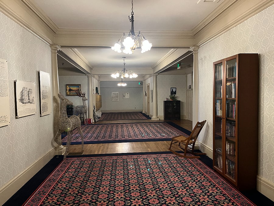 Second floor lobby (mailbox area)