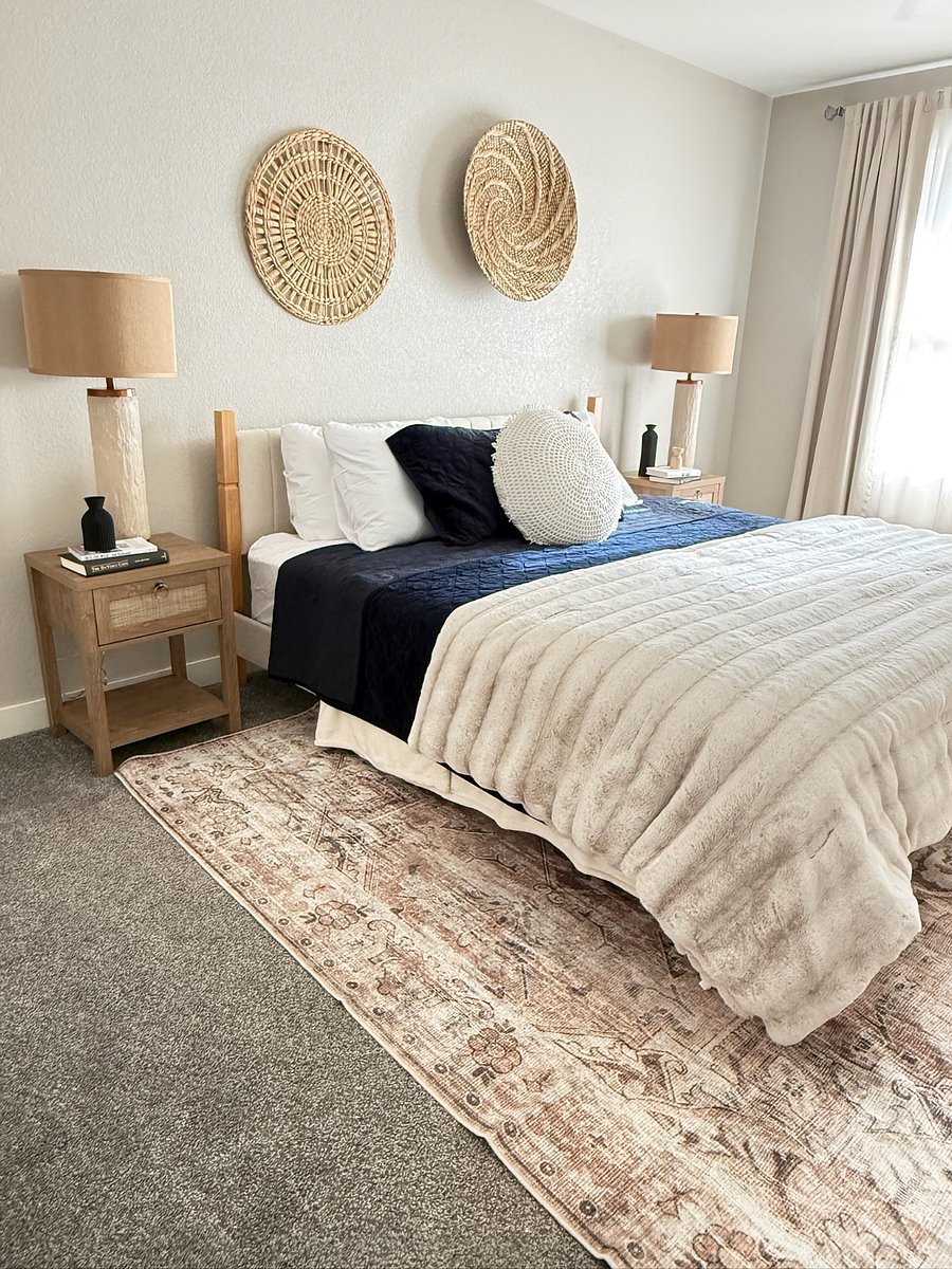 Master Bedroom With King Bed