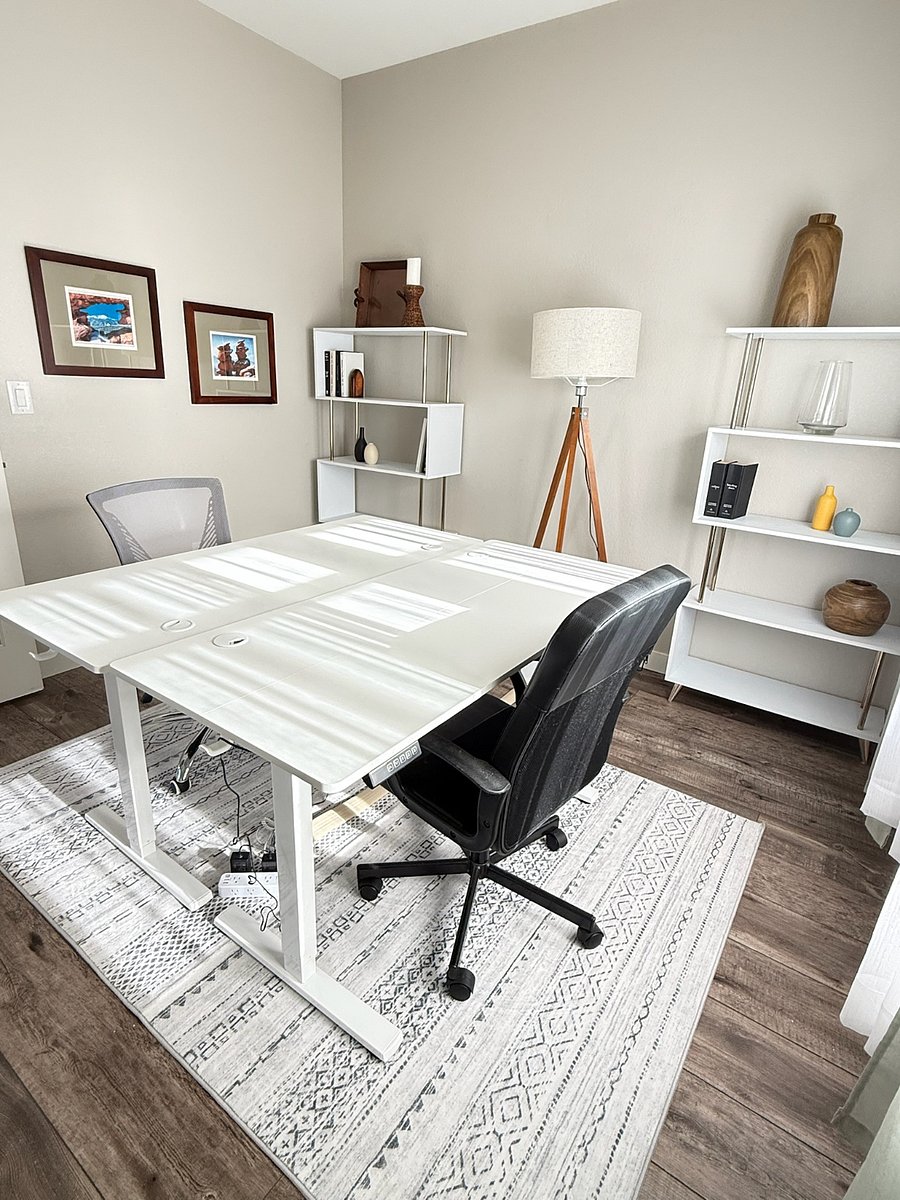 Large Office with South Facing large windows