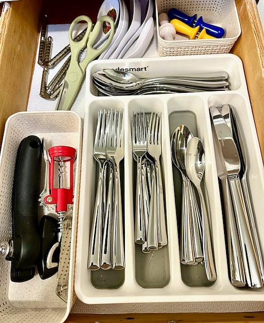 Flatware for 6