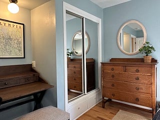 Second desk/work space