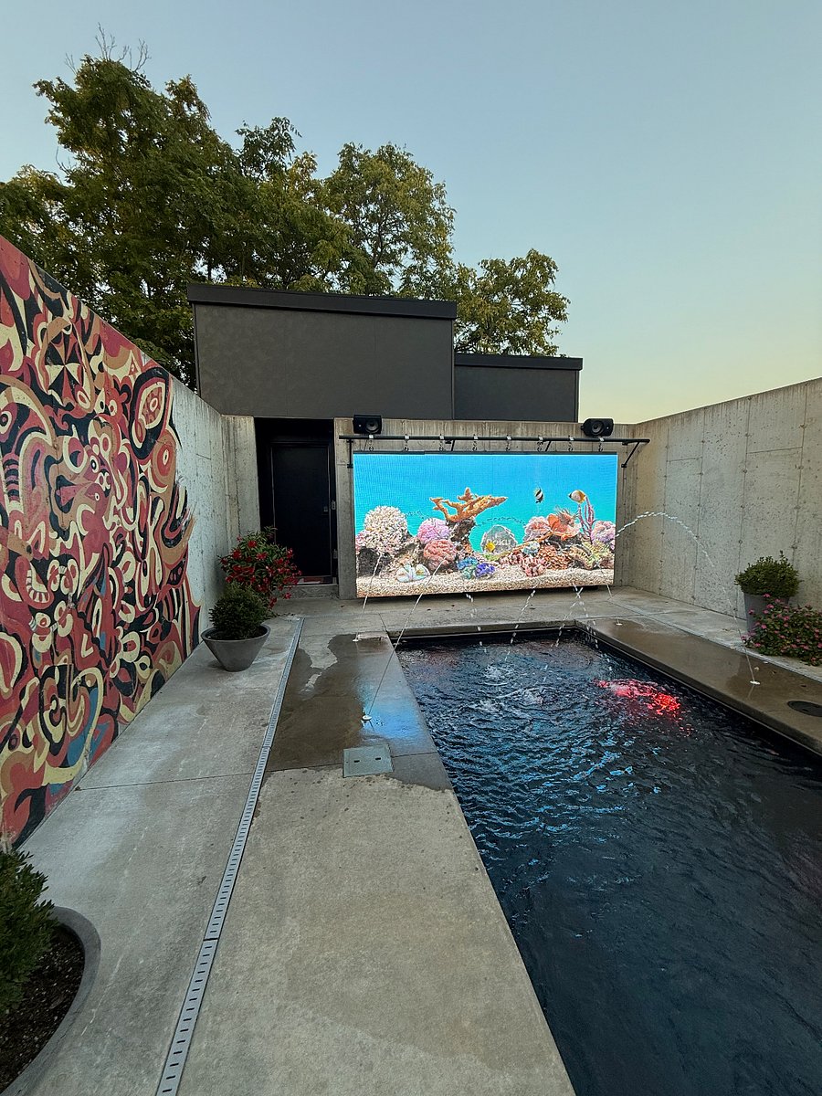 Amazing Private outdoor entertaining space: over sized heated plunge pool and private screen