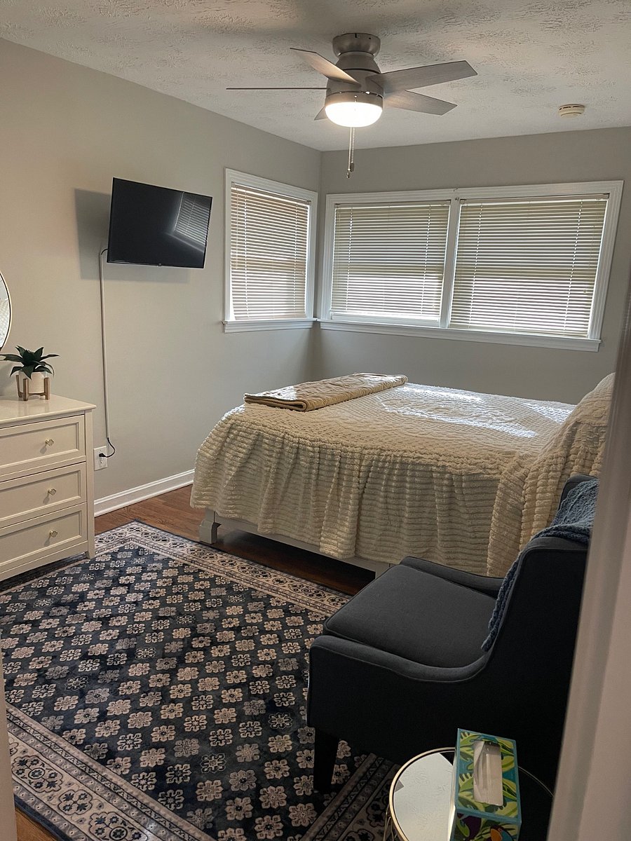 Corner bedroom