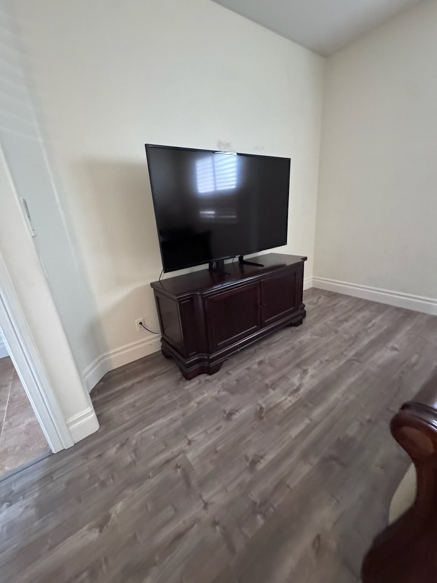 Furnished Finder property 951243_1 photo 9