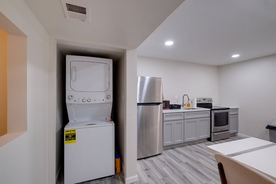 Furnished Finder property 951300_2 photo 8