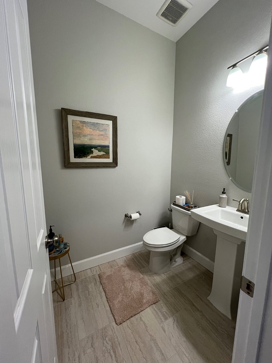 1/2 Bath for Guests