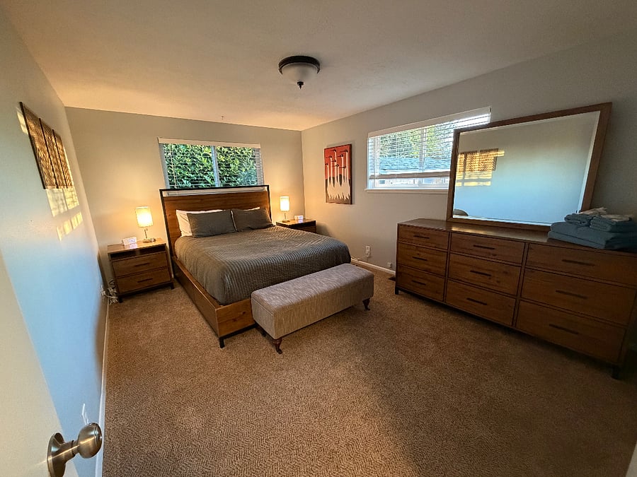Second bedroom with queen bed