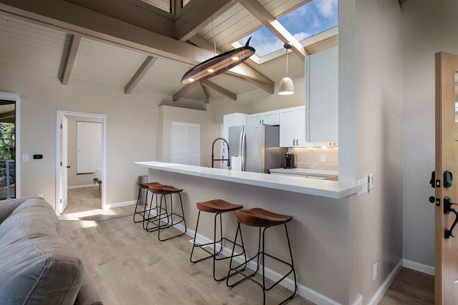 Kitchen bar