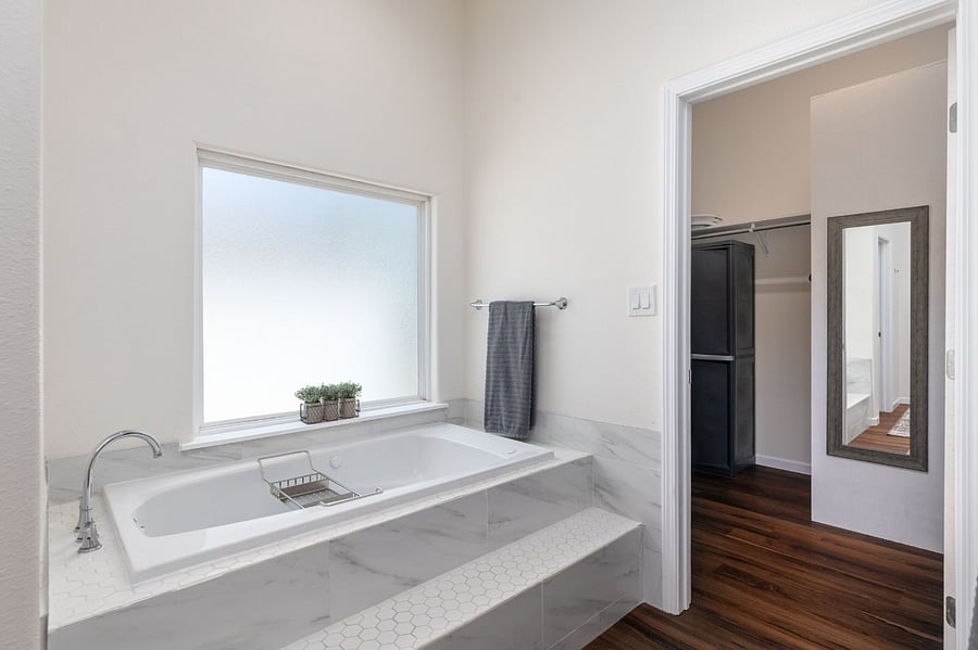 King Suite Bath- Closet