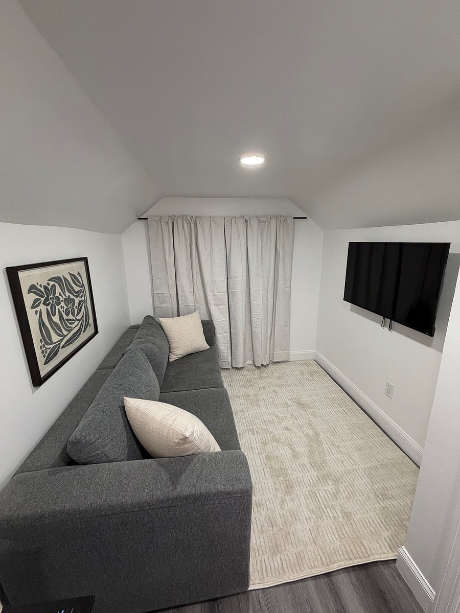 Sitting area in bedroom 