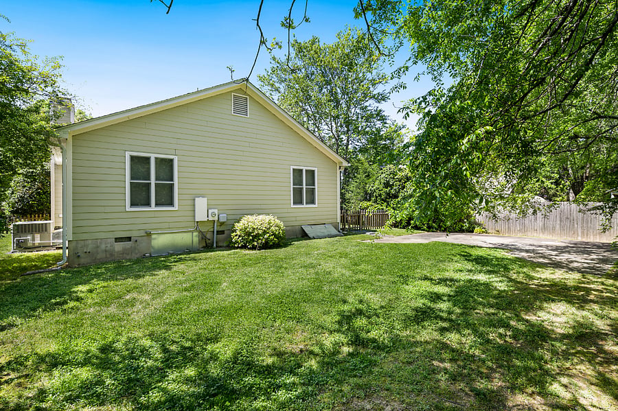 Side yard