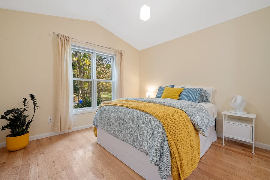 Queen bedroom #2