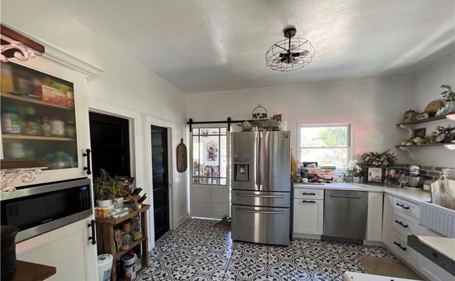 Country kitchen with all the modern appliance plus ONE Vintage Wedgewood Stove and Oven