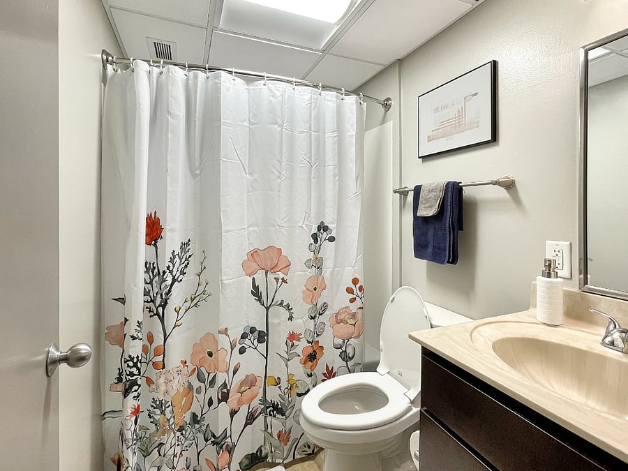 Full bathroom