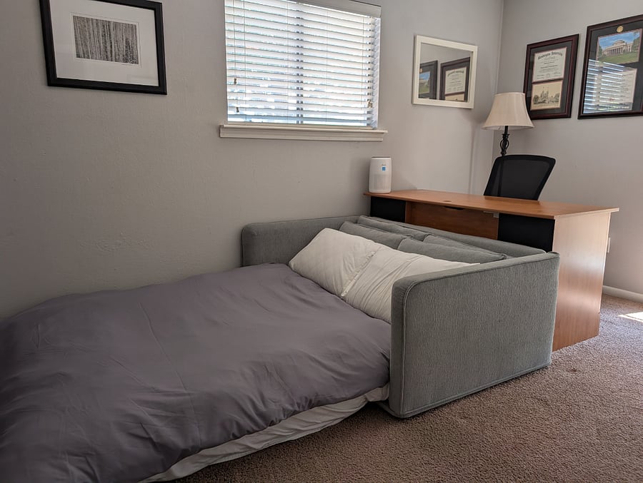 Bedroom 3 - Convertible Full Bed and 32" Roku Television