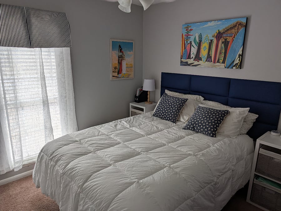 Bedroom 2 - Queen Bed