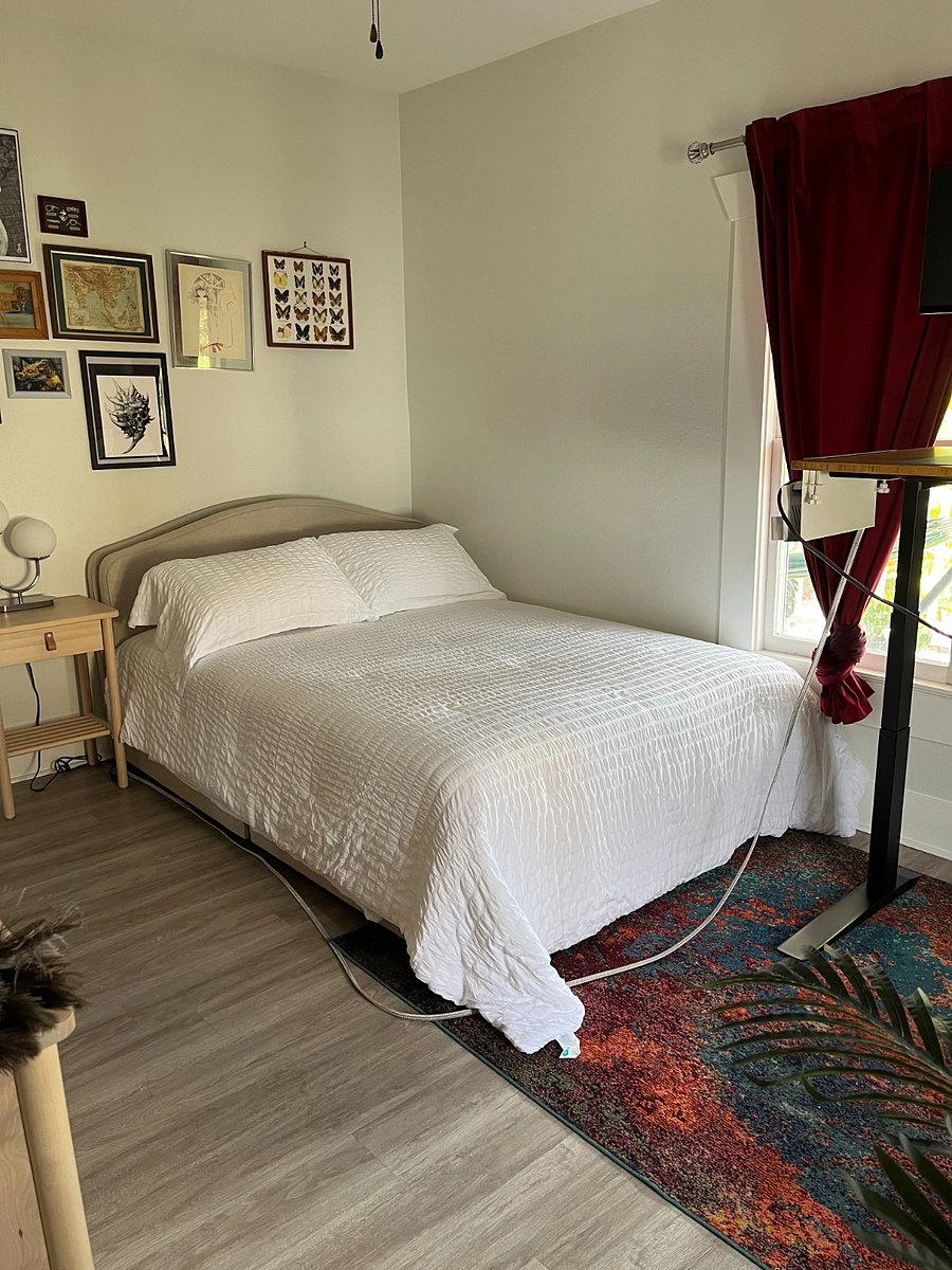 Queen bedroom #1