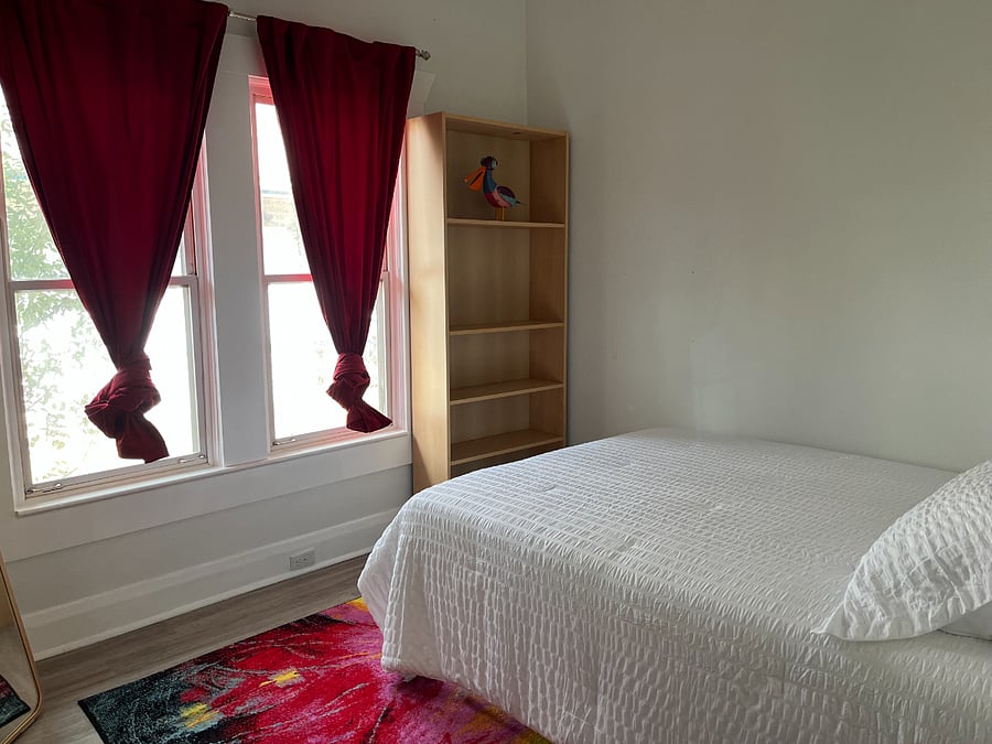 Queen bedroom #2 