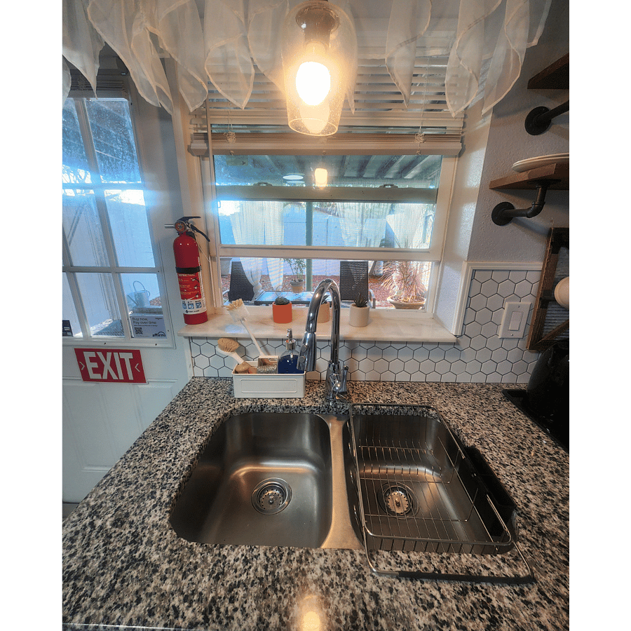 Double sink