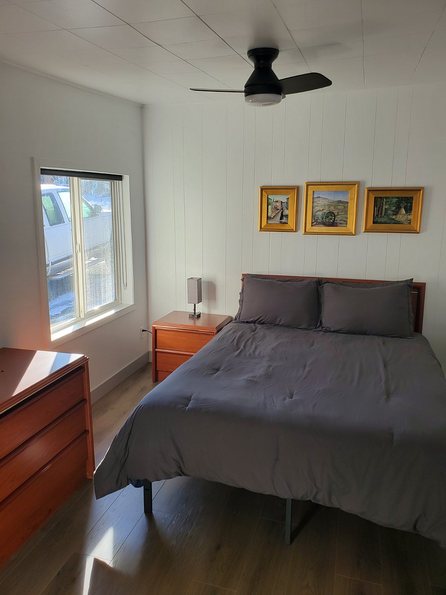Queen size bed