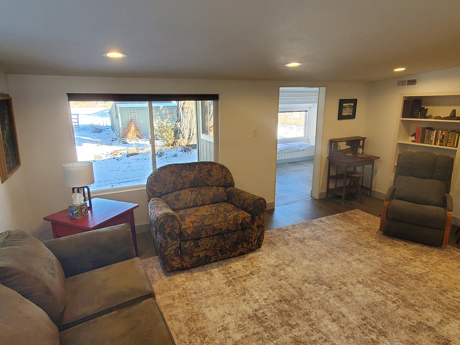 Looking towards the kitchen from the front door