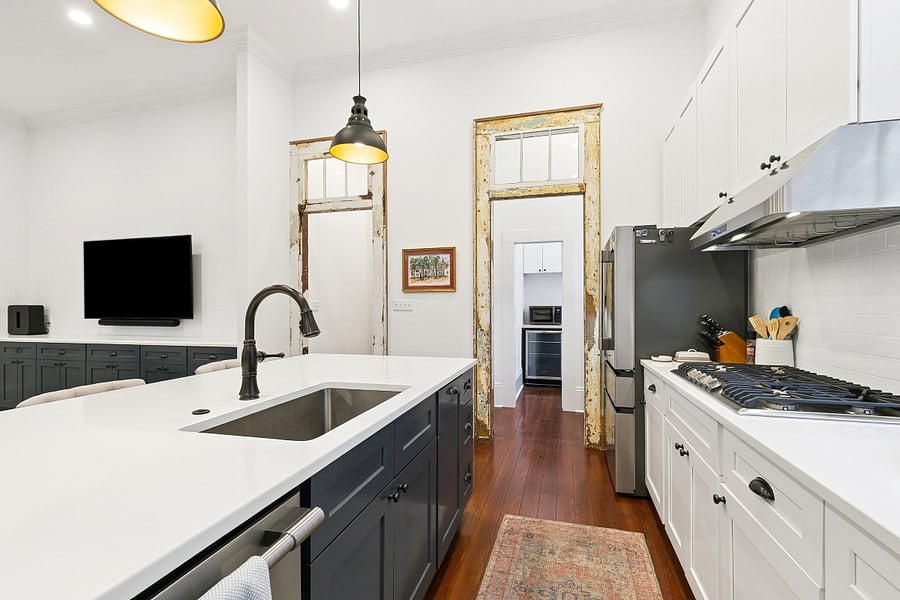 Kitchen fully equipped with all cooking needs