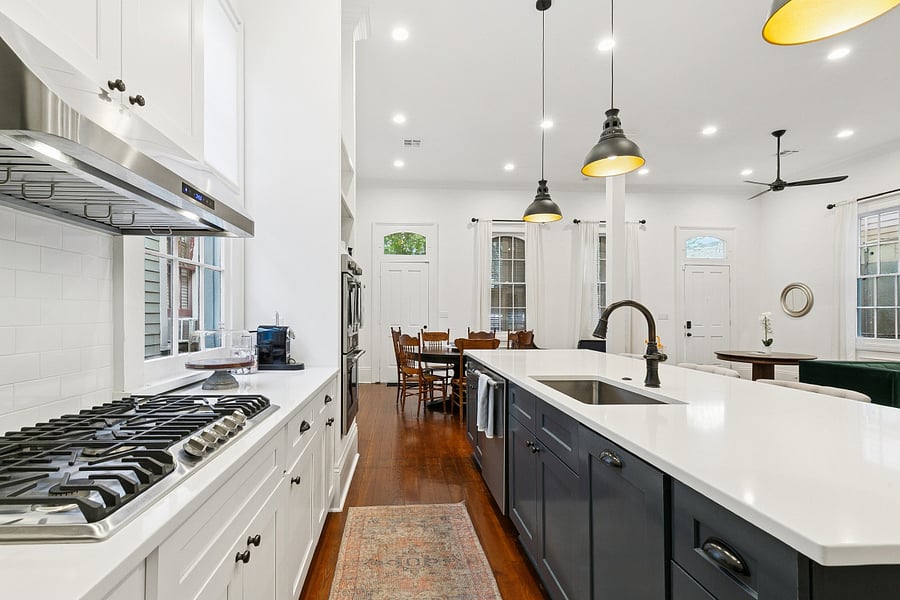 Kitchen fully equipped with all cooking needs