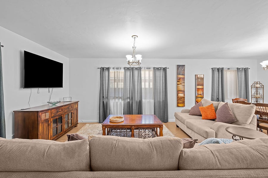 Furnished Finder property 952609_1 photo 3