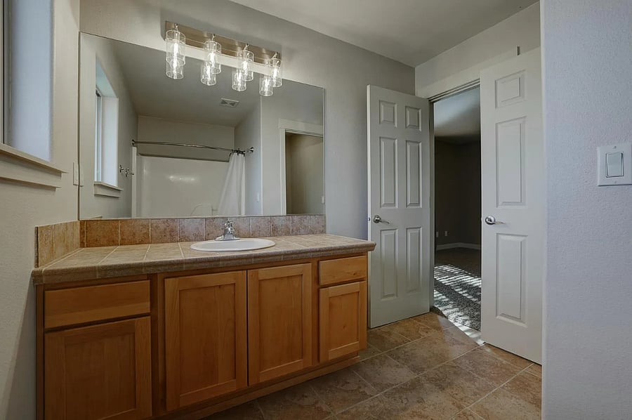 Private bathroom 