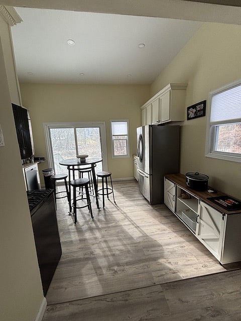 Eat in kitchen