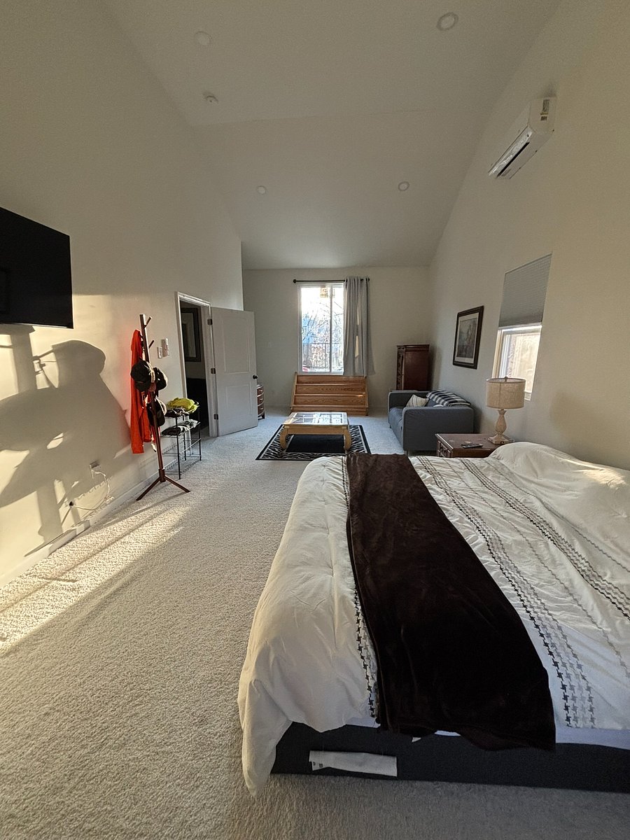 Master suite Bedroom