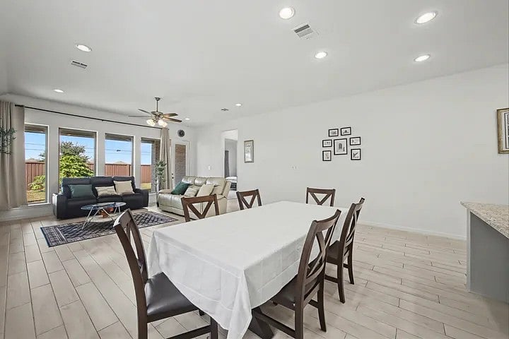 Furnished Finder property 952813_1 photo 10